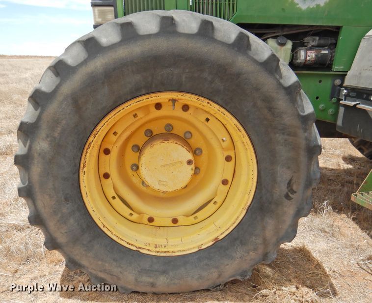 image for item DI0152 1994 John Deere 7800  MFWD tractor