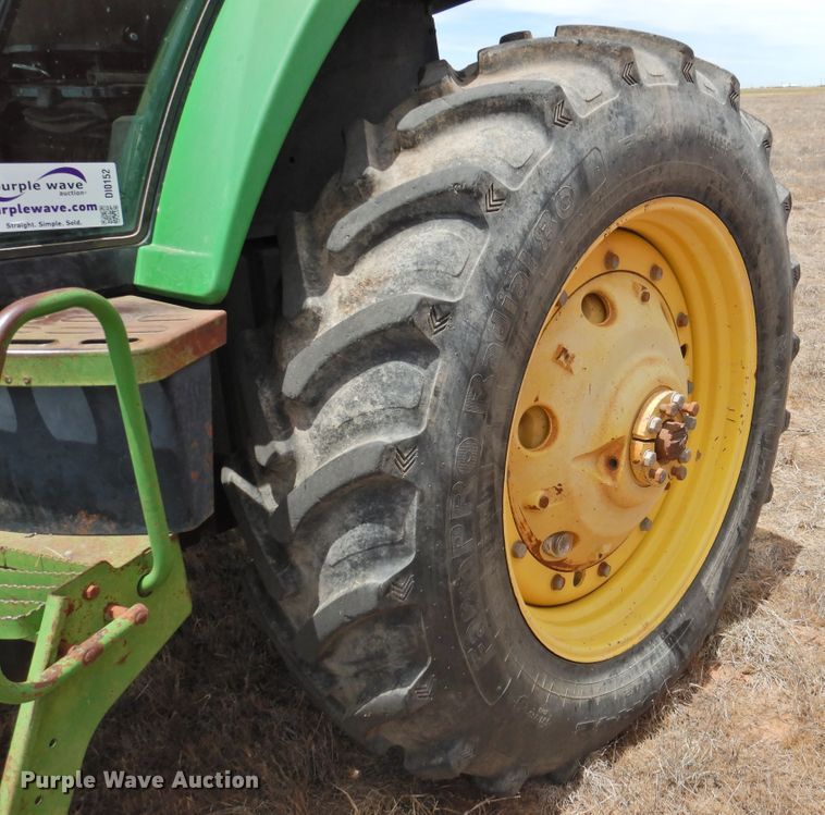 image for item DI0152 1994 John Deere 7800  MFWD tractor