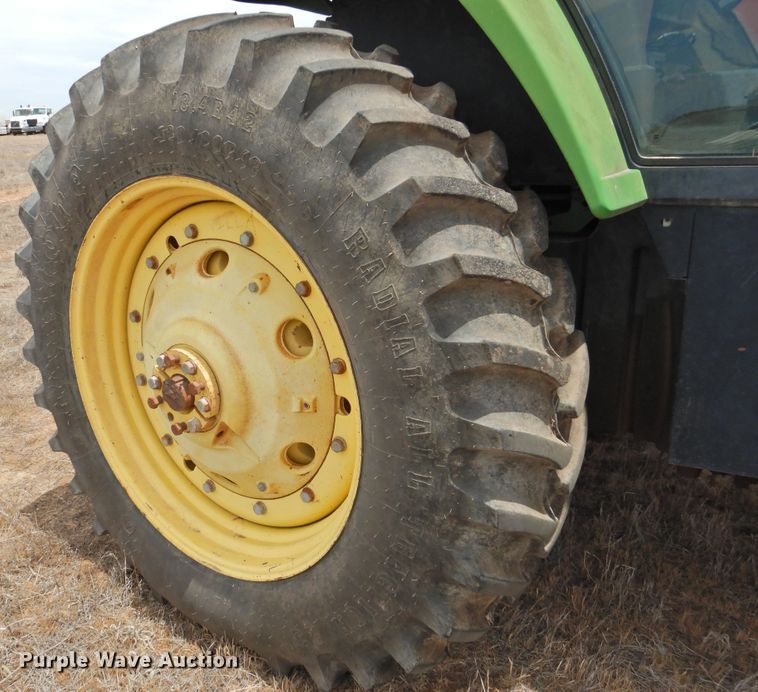 image for item DI0152 1994 John Deere 7800  MFWD tractor