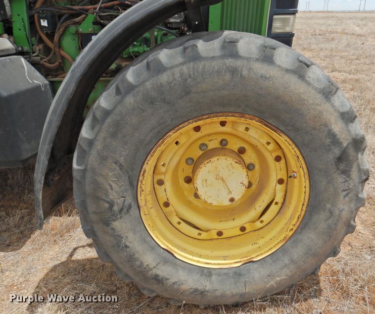 image for item DI0152 1994 John Deere 7800  MFWD tractor