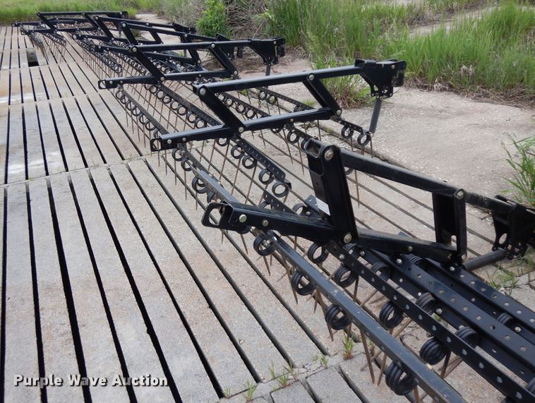 image for item FP9750 CNH Industrial harrow attachment