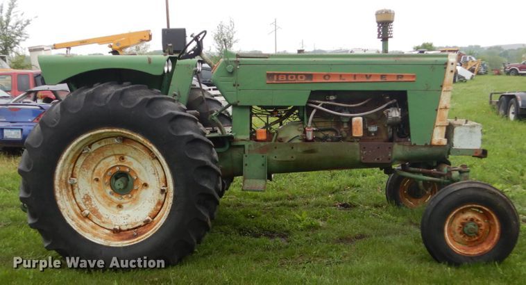 image for item FX9169 Oliver 1800  tractor