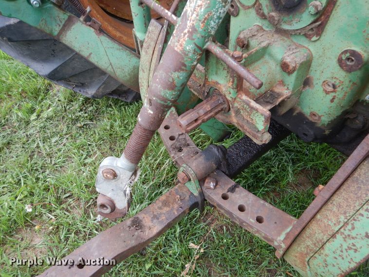 image for item FX9169 Oliver 1800  tractor