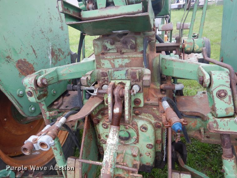 image for item FX9169 Oliver 1800  tractor