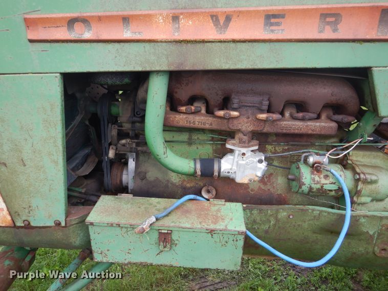 image for item FX9169 Oliver 1800  tractor