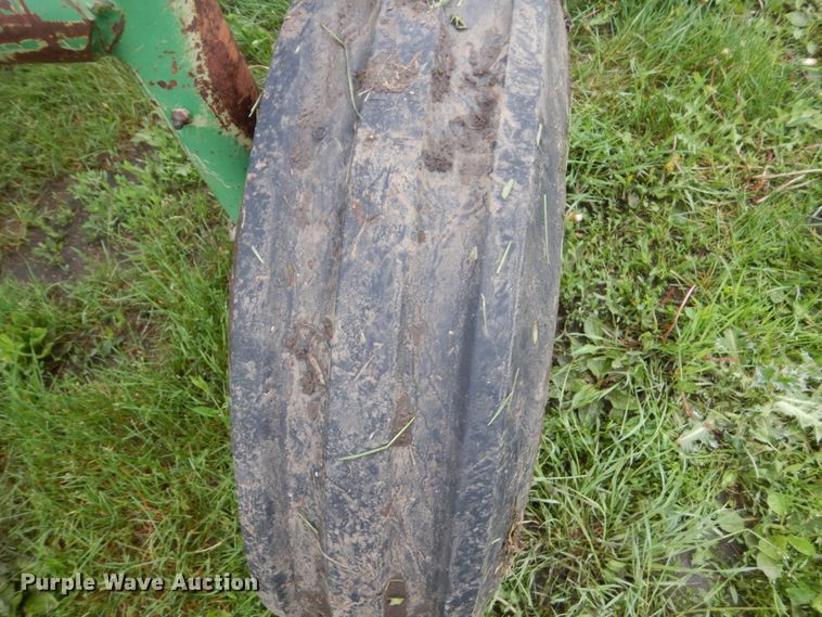 image for item FX9169 Oliver 1800  tractor