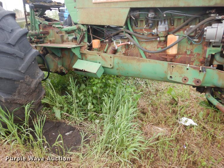 image for item FX9171 Oliver 1650  tractor