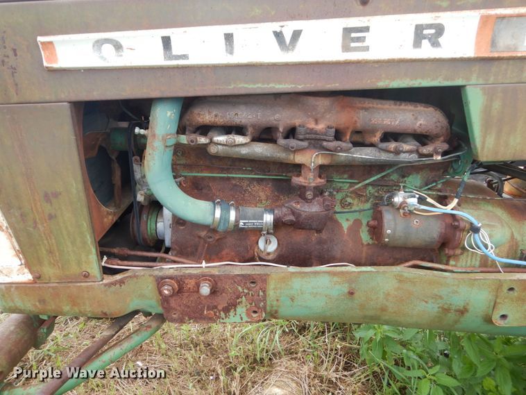 image for item FX9171 Oliver 1650  tractor