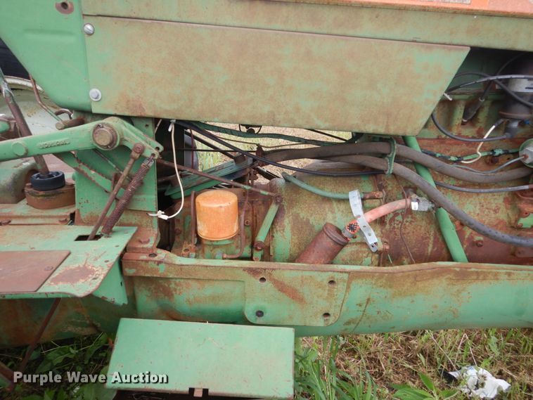 image for item FX9171 Oliver 1650  tractor