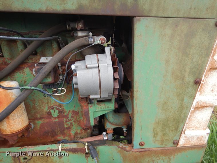 image for item FX9171 Oliver 1650  tractor