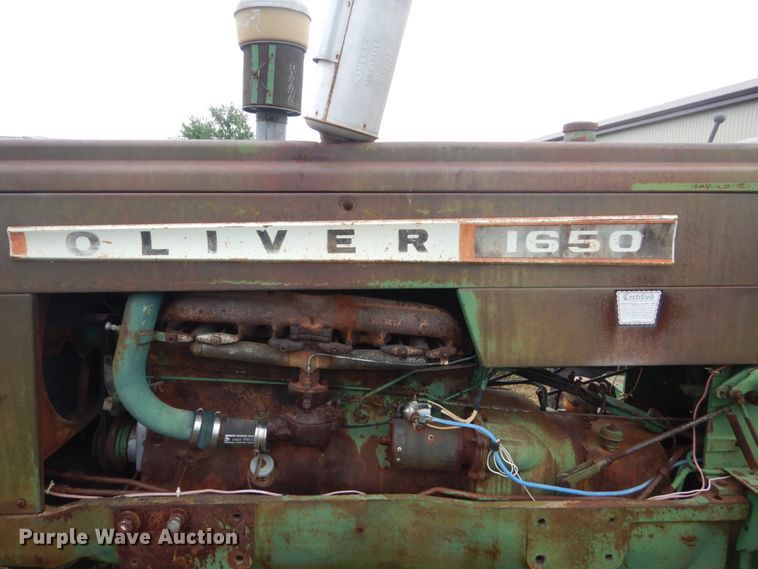 image for item FX9171 Oliver 1650  tractor