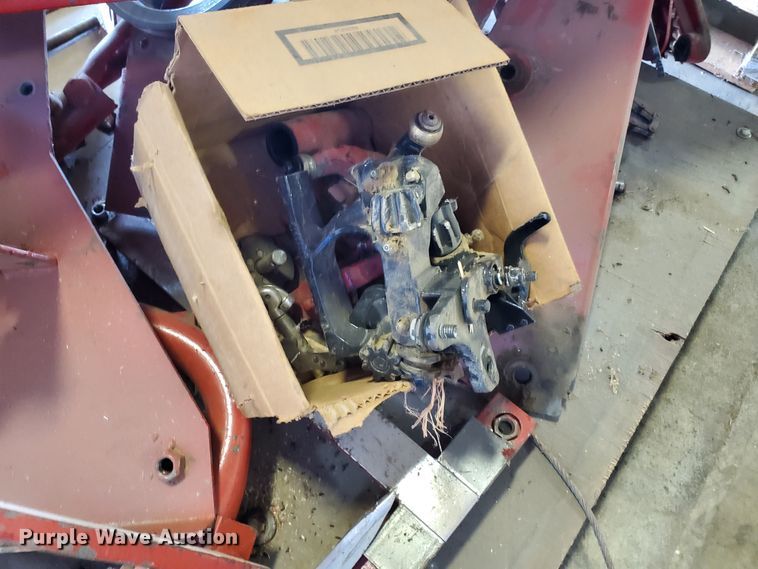 image for item GM9231 Square baler parts