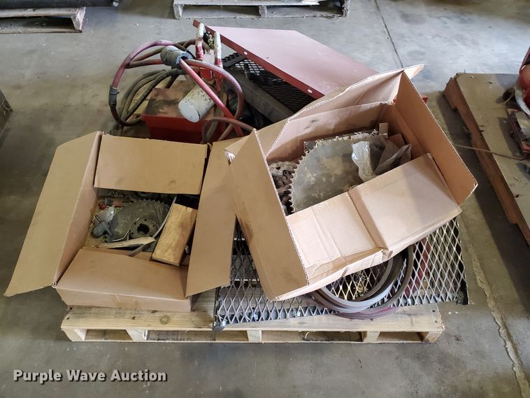 image for item GM9231 Square baler parts