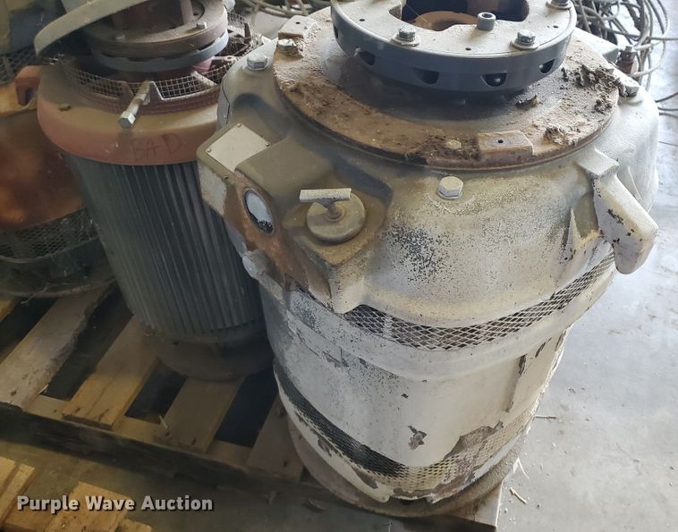 image for item GM9234 Electric motor and pumps