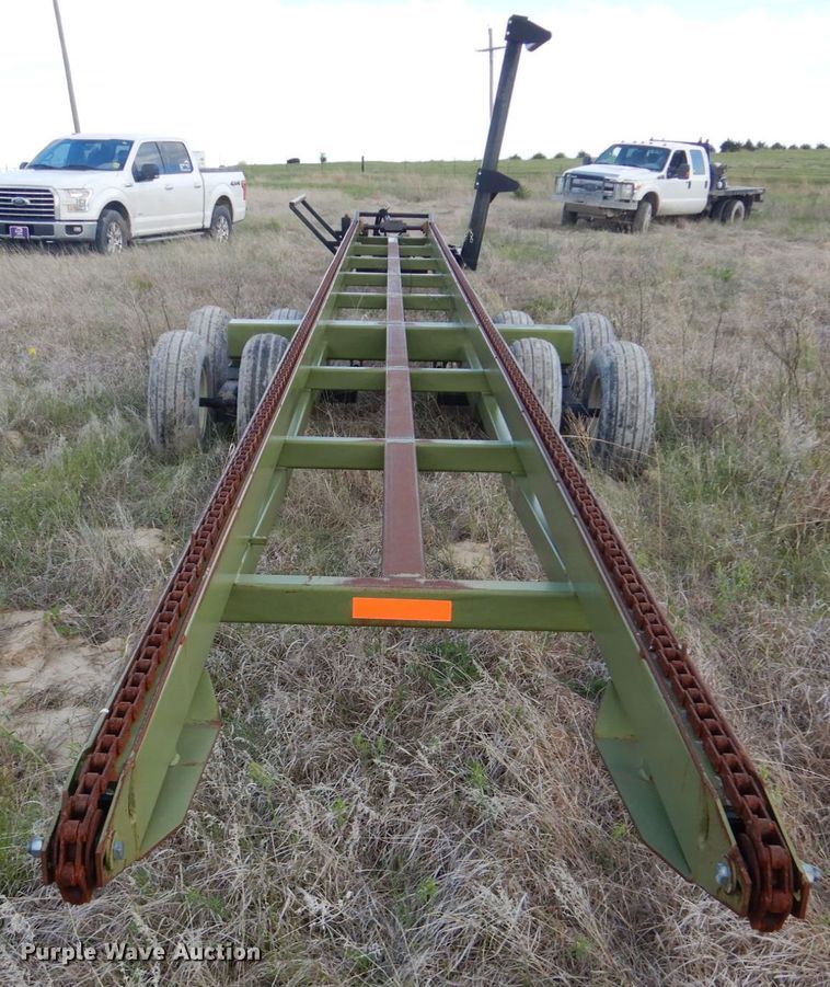 image for item GM9243 Kosch bale handler