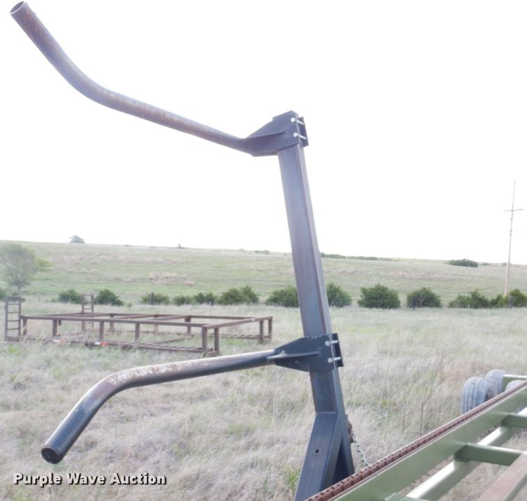 image for item GM9243 Kosch bale handler