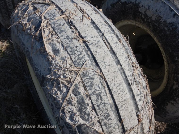 image for item GM9243 Kosch bale handler