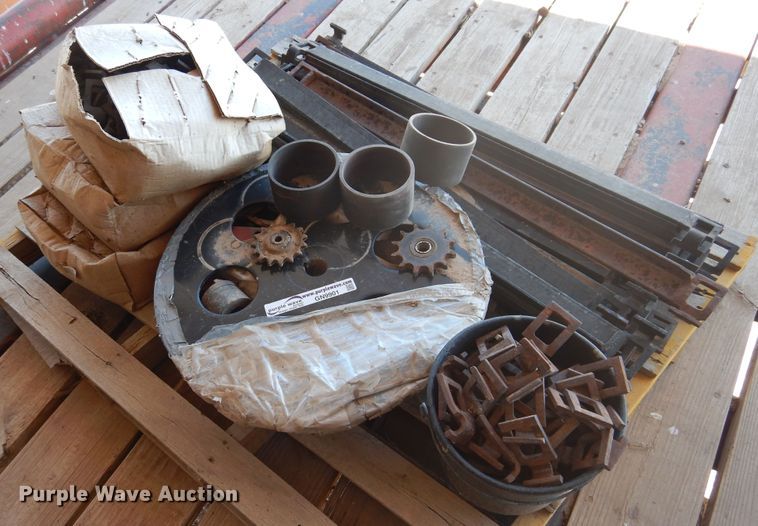 image for item GN9901 Spreader bars and chains