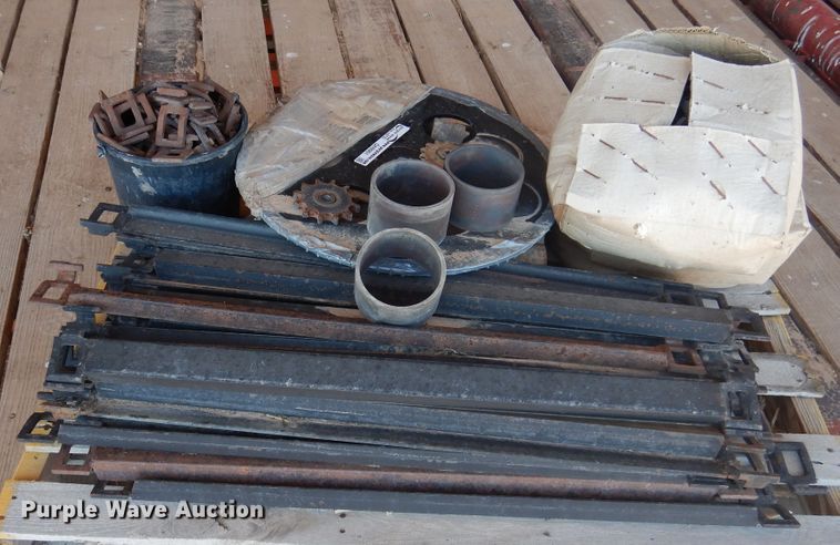 image for item GN9901 Spreader bars and chains