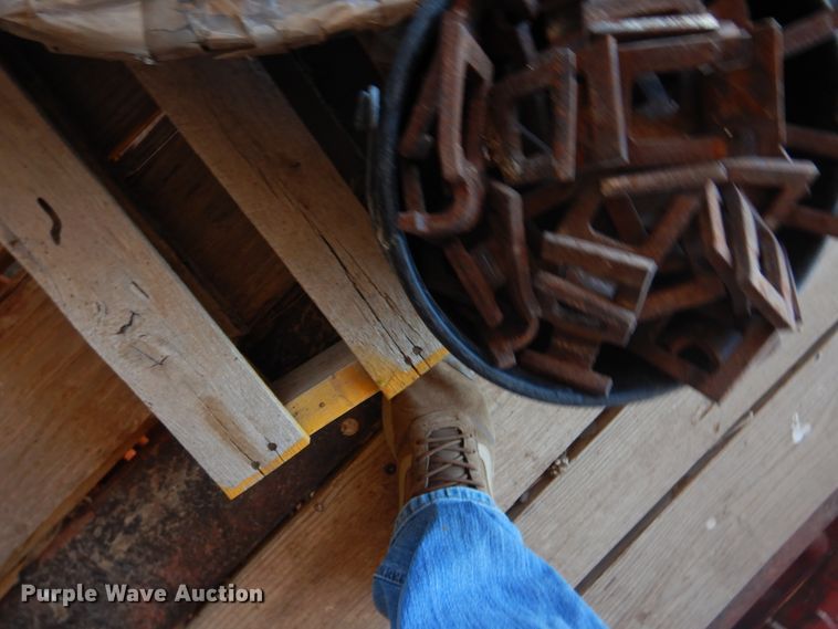 image for item GN9901 Spreader bars and chains