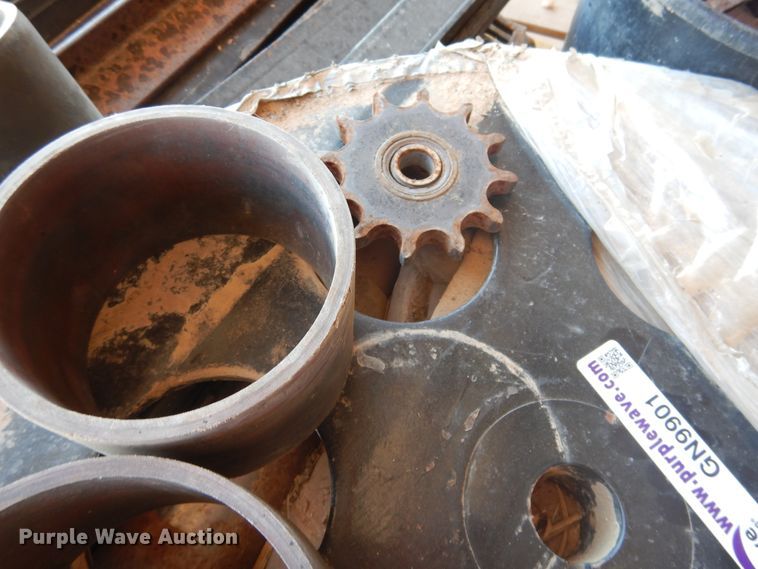 image for item GN9901 Spreader bars and chains