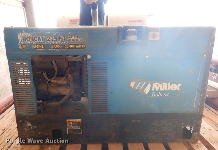 image for item GN9904 Miller Bobcat 225NT welder/generator