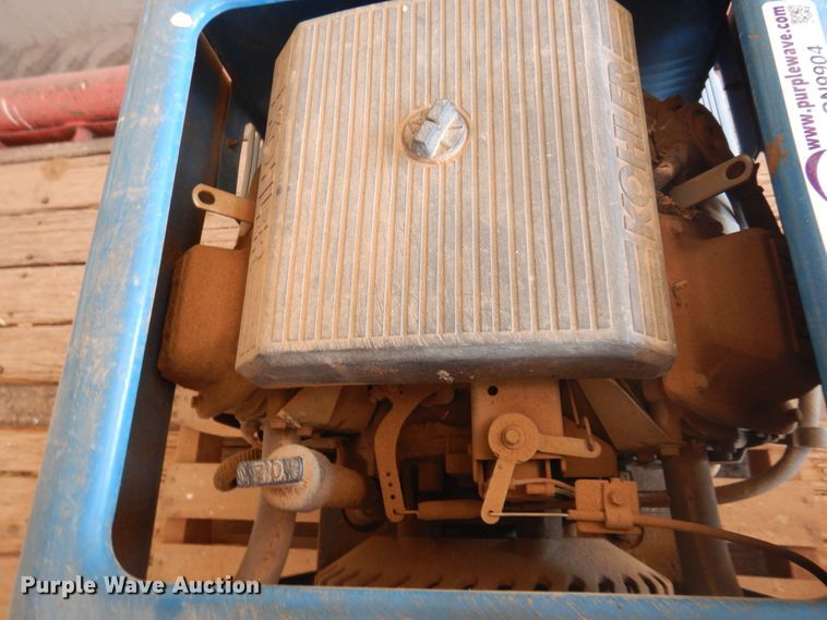 image for item GN9904 Miller Bobcat 225NT welder/generator