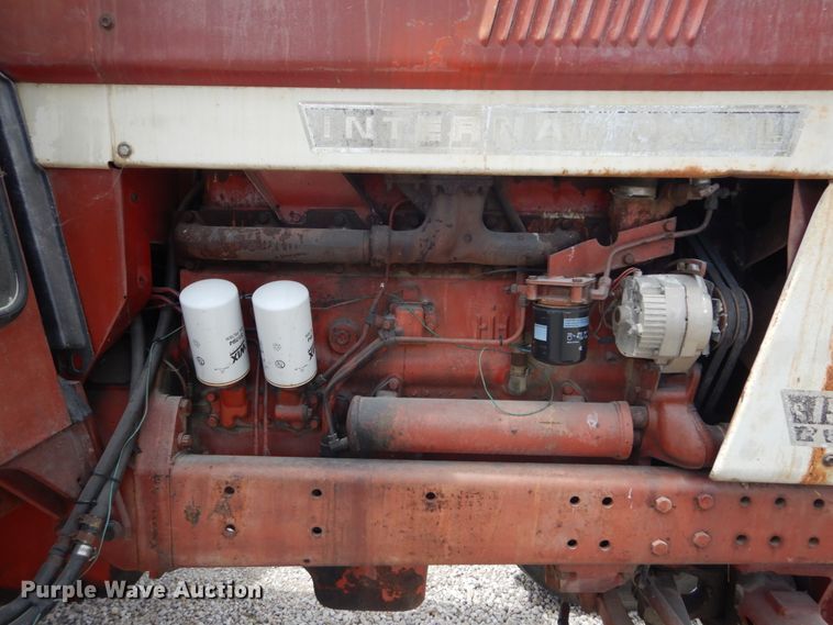 image for item GV9059 International 1566  tractor
