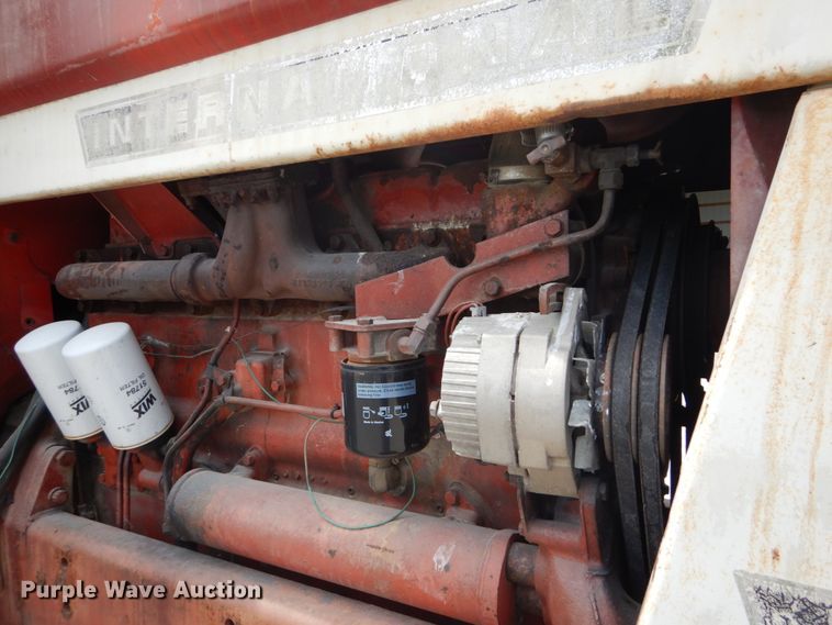 image for item GV9059 International 1566  tractor