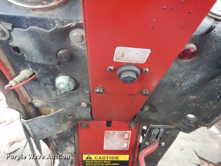 image for item GV9059 International 1566  tractor