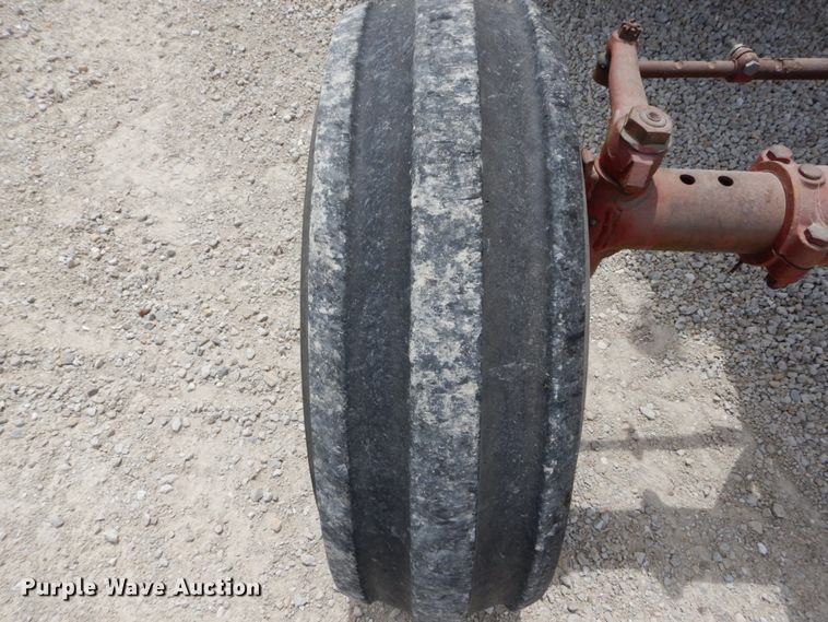 image for item GV9059 International 1566  tractor