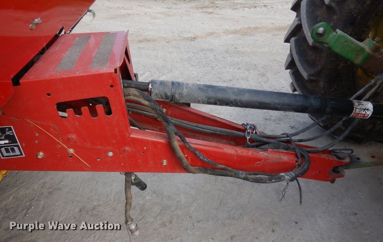 image for item GW9127 2011 New Holland BR7090  round baler