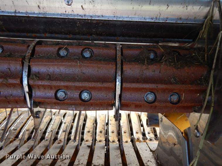 image for item GW9127 2011 New Holland BR7090  round baler