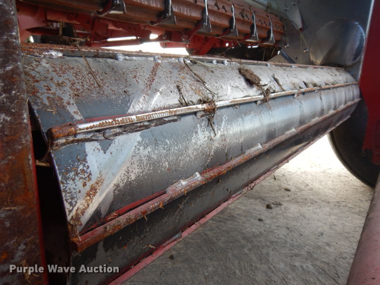 image for item GW9127 2011 New Holland BR7090  round baler