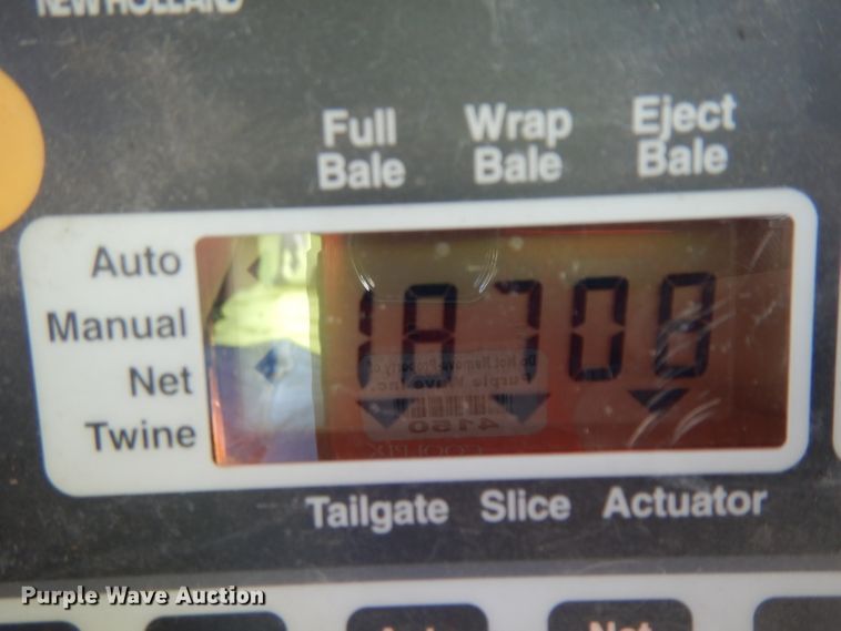 image for item GW9127 2011 New Holland BR7090  round baler