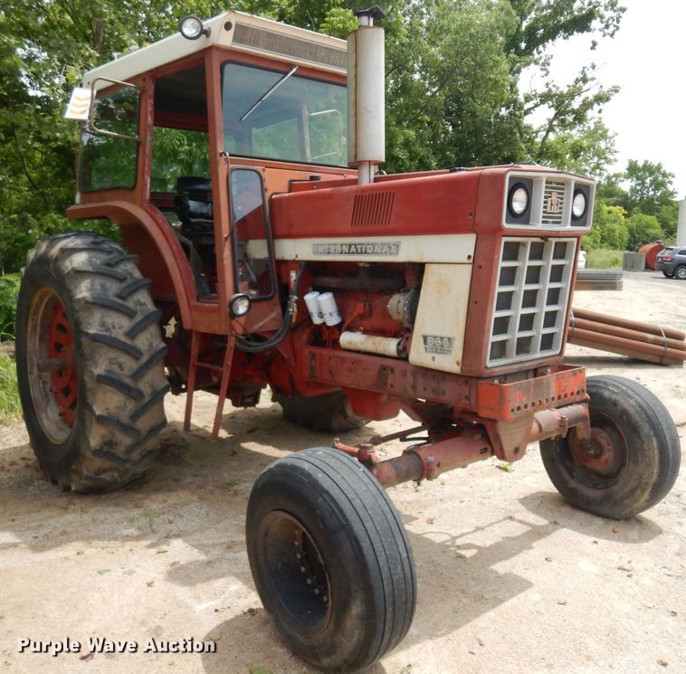 image for item GW9136 International 966  tractor