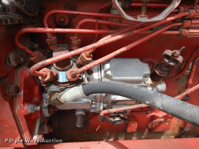 image for item GW9136 International 966  tractor