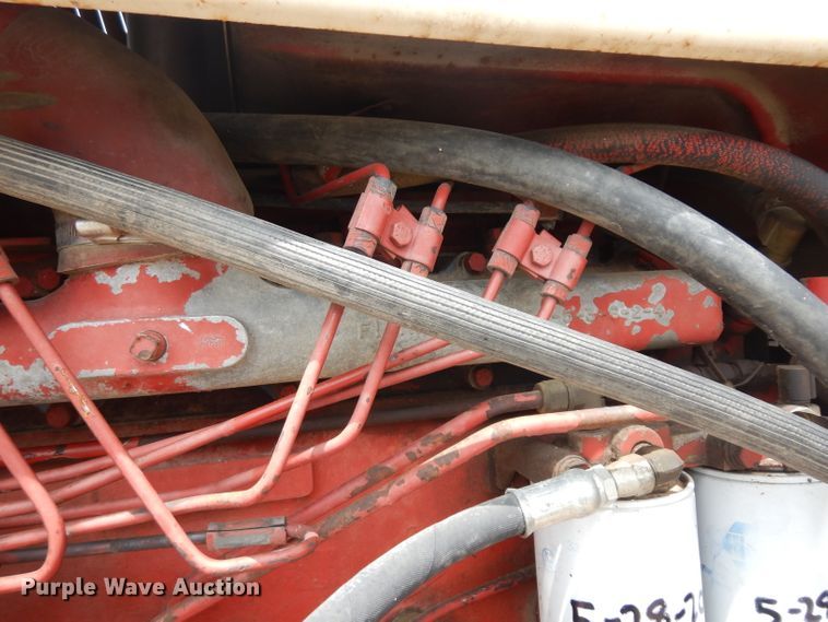 image for item GW9136 International 966  tractor