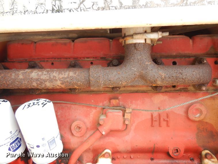 image for item GW9136 International 966  tractor