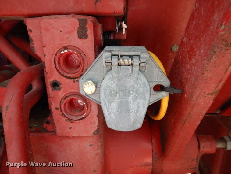 image for item GW9136 International 966  tractor