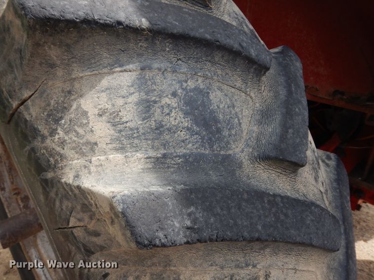 image for item GW9136 International 966  tractor