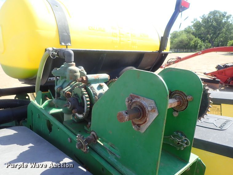 image for item GW9369 John Deere 1760 Max Emerge II planter