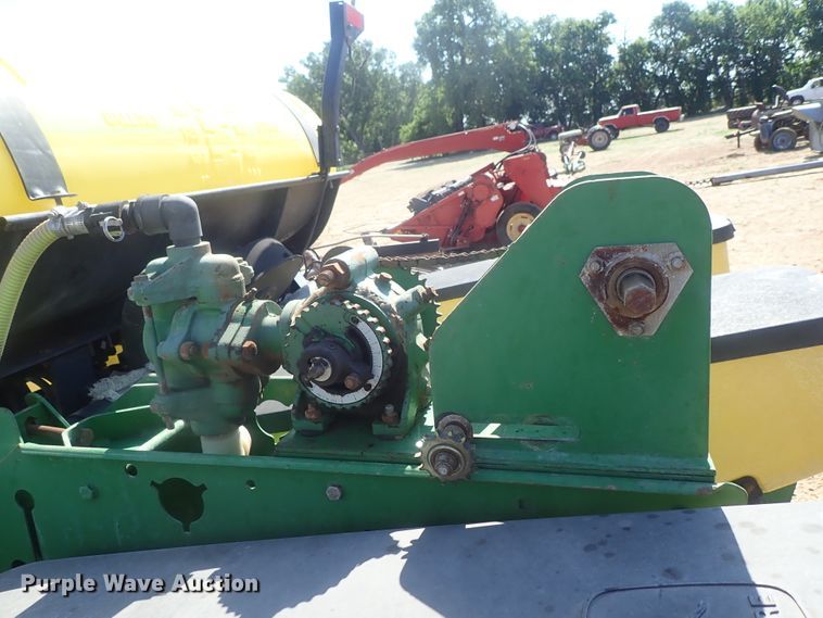 image for item GW9369 John Deere 1760 Max Emerge II planter
