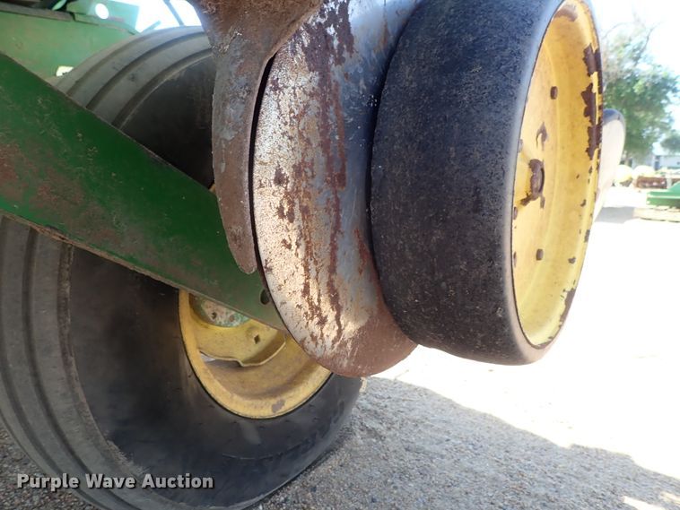 image for item GW9369 John Deere 1760 Max Emerge II planter