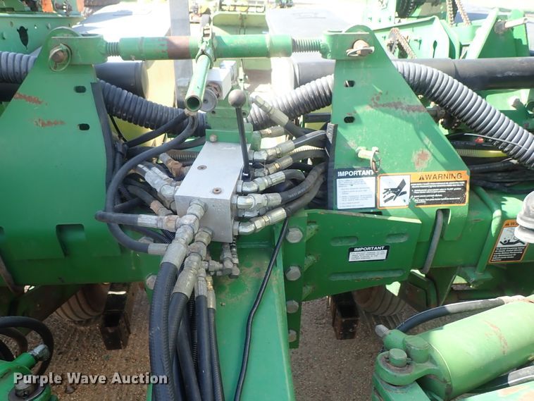 image for item GW9369 John Deere 1760 Max Emerge II planter