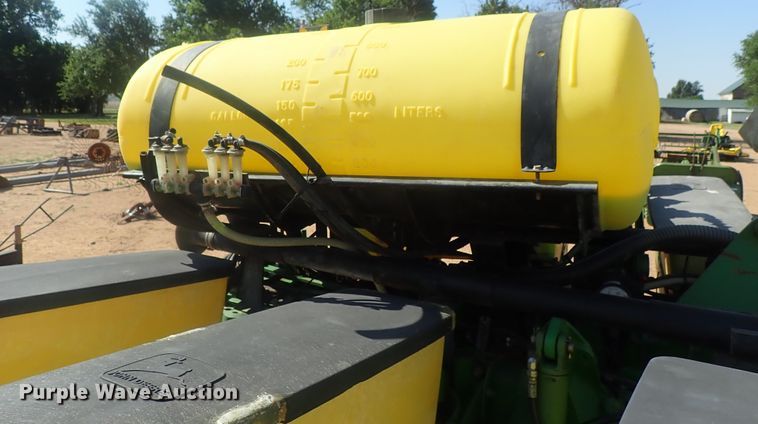 image for item GW9369 John Deere 1760 Max Emerge II planter