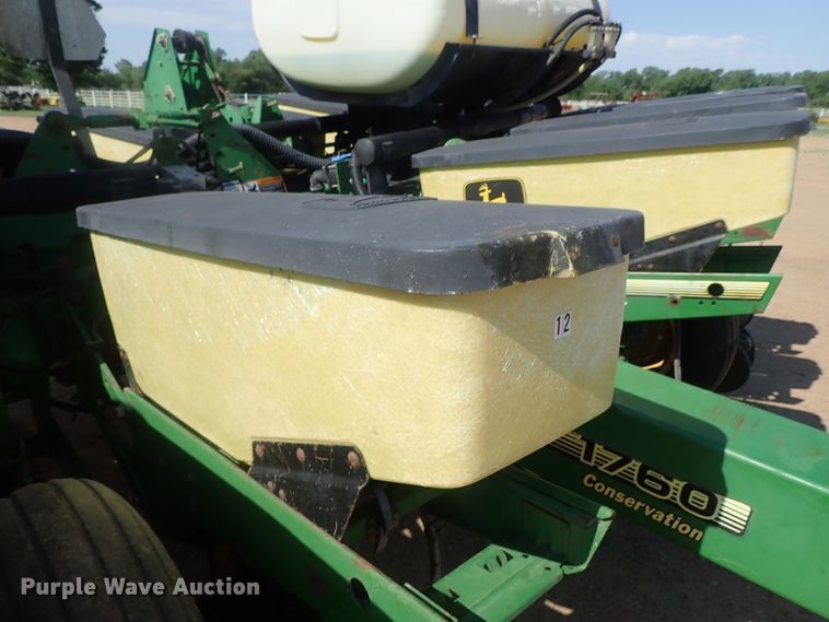 image for item GW9369 John Deere 1760 Max Emerge II planter