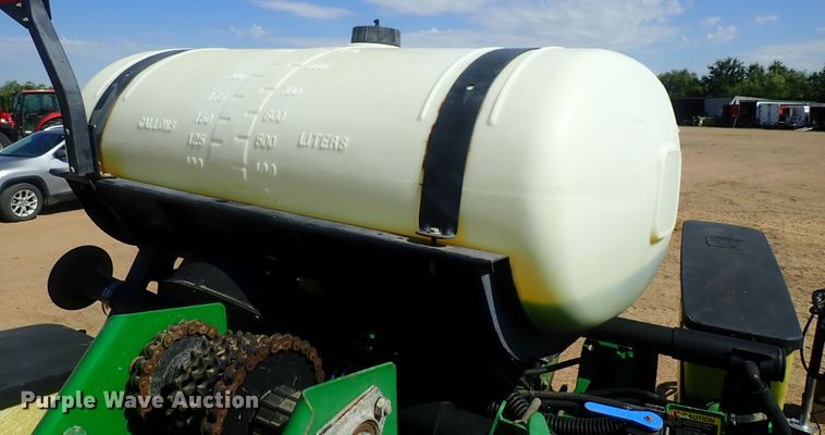 image for item GW9369 John Deere 1760 Max Emerge II planter