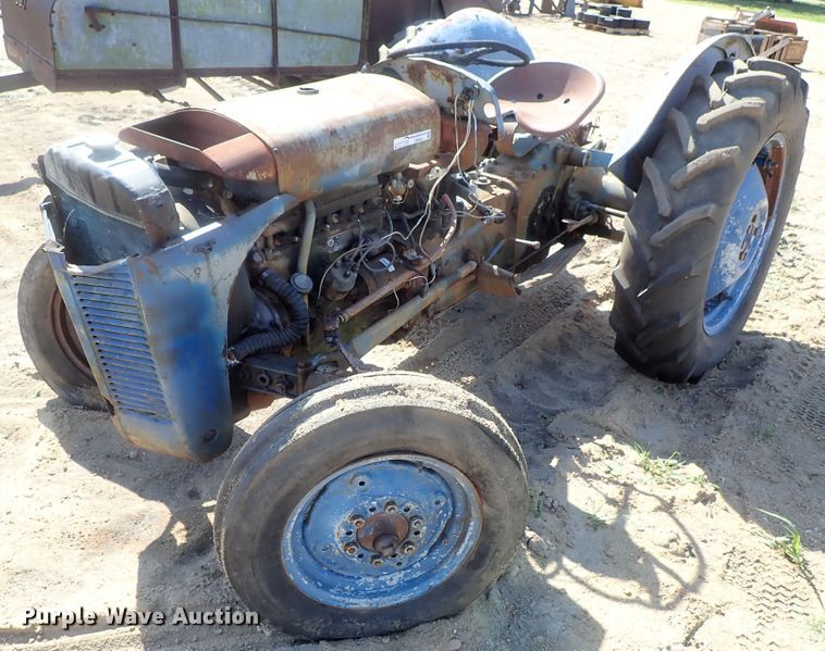 image for item GW9381 Harry Ferguson  tractor