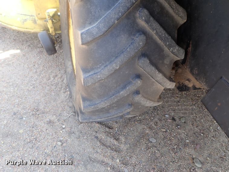 image for item GW9405 John Deere F925 lawn mower